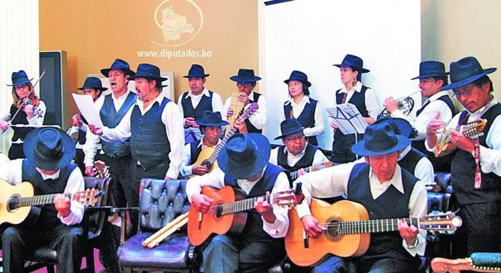 Maestros ofrecen recital navideño