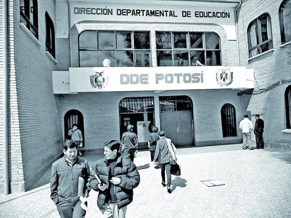 Alistan evaluación de gestión escolar