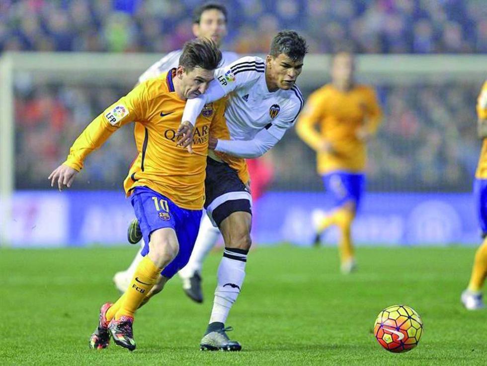 Valencia empata con Barcelona