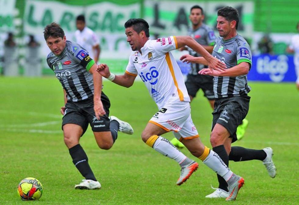 Oriente deja ir el triunfo frente a The Strongest