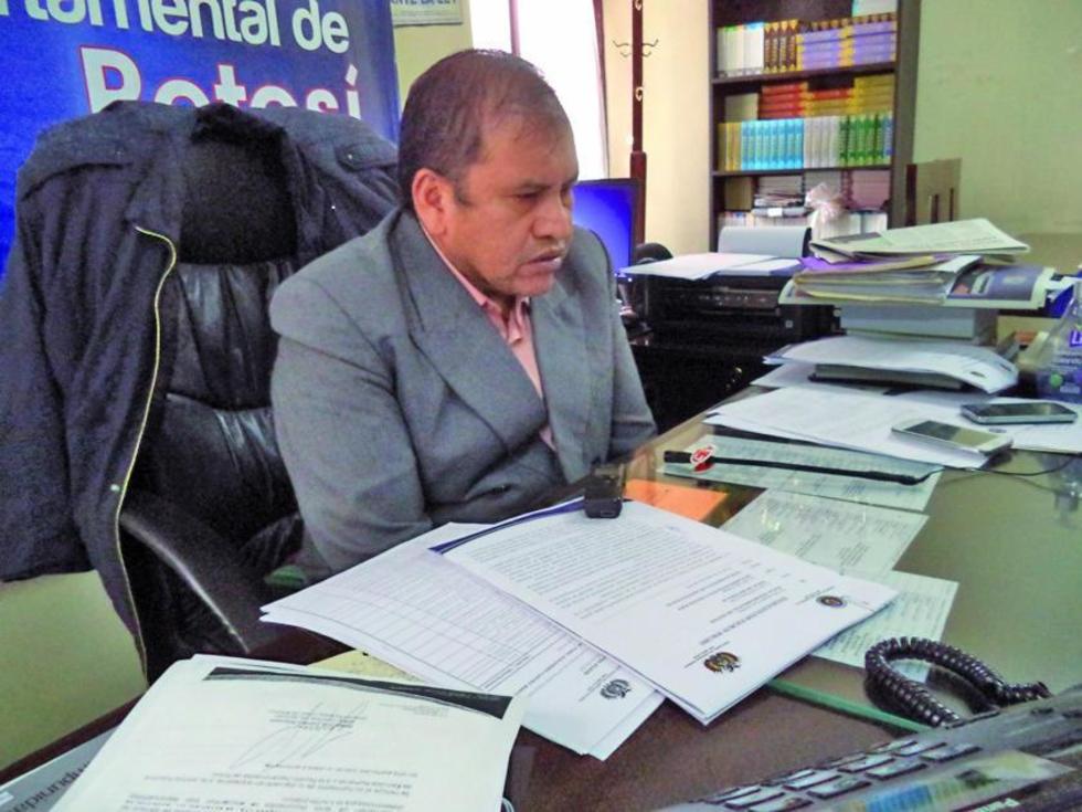 Denuncia no involucra al actual gobernador