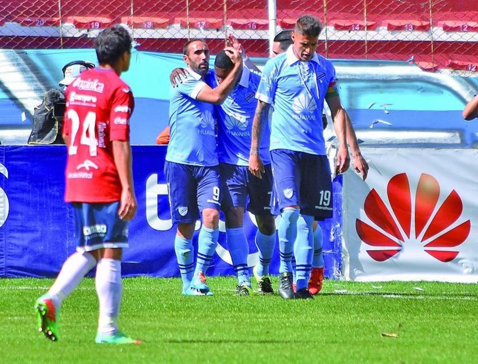 Bolívar queda cerca del título 