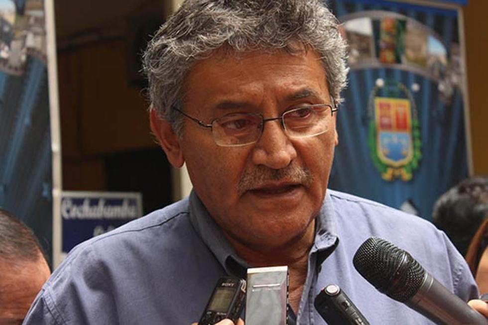 Deponen en Cochabamba a cinco funcionarios por corrupción 