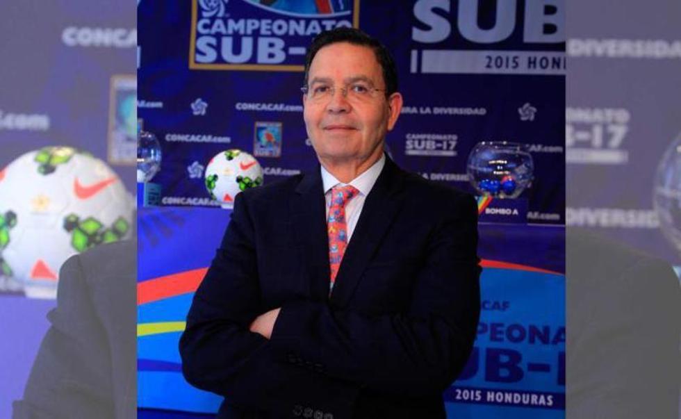 Expresidente hondureño se entrega en EE.UU.