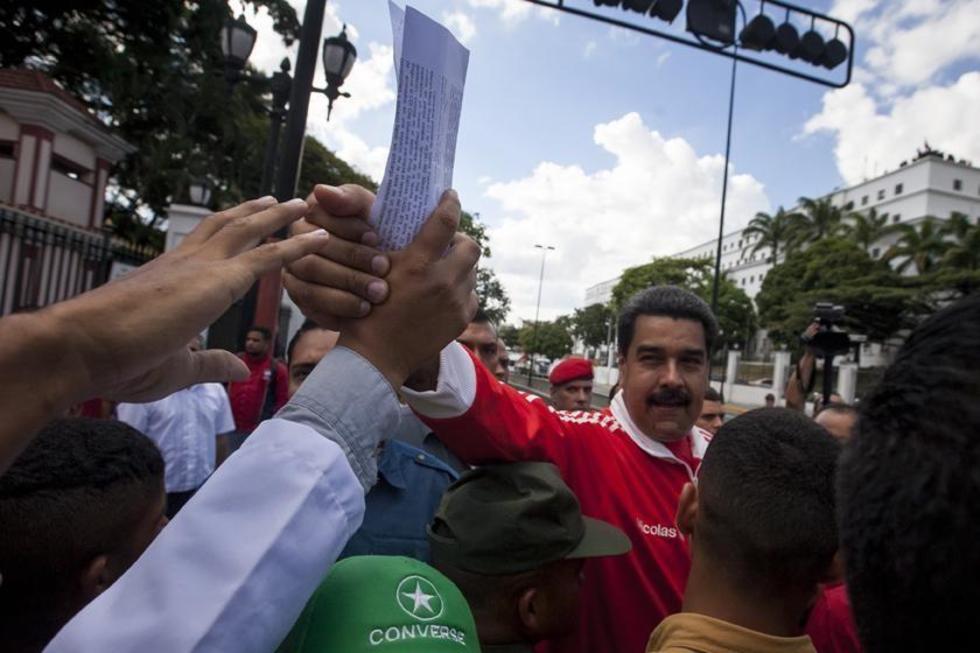 Chavismo pide indagar supuesta irregularidad en comicios legislativos