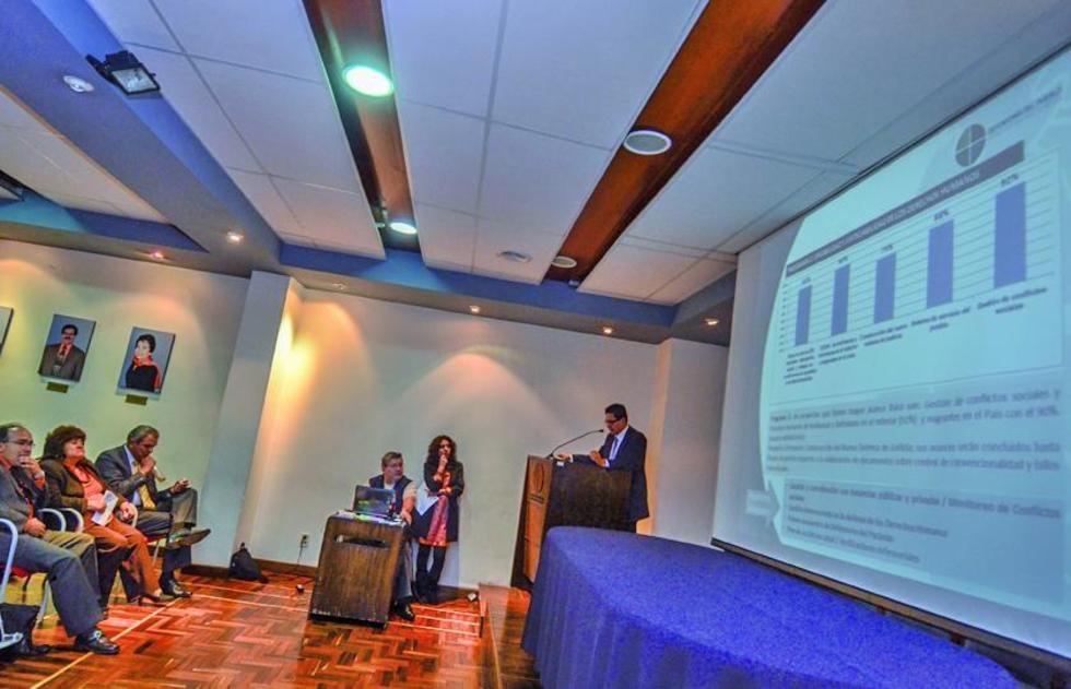 Justicia y Policía son los que más vulneran los derechos en Bolivia