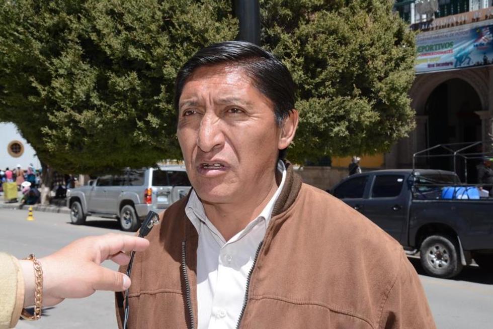 Raúl Alcoba es reelecto en la direción del transporte