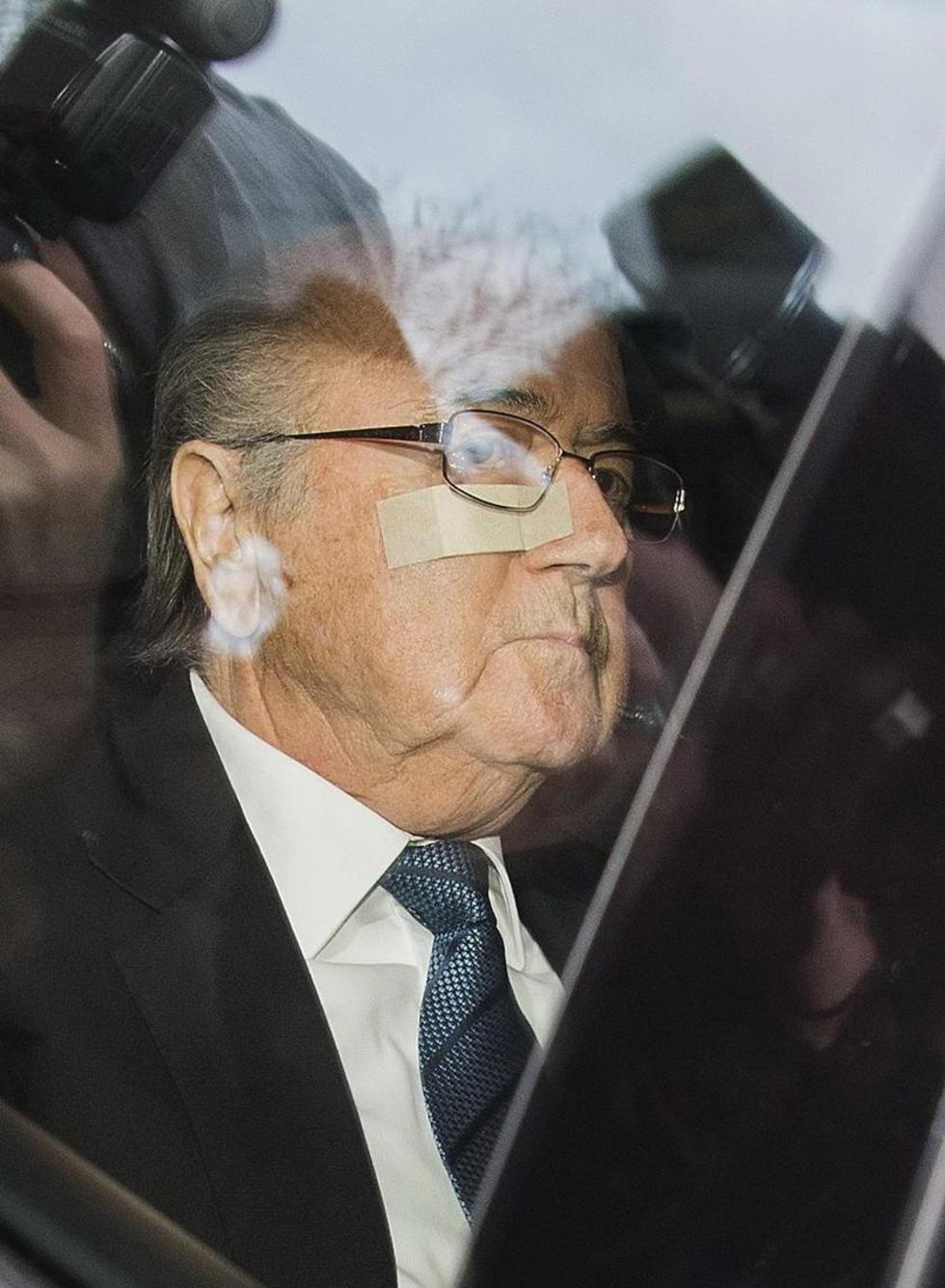 Blatter hablará el lunes sobre el fallo del comité de ética