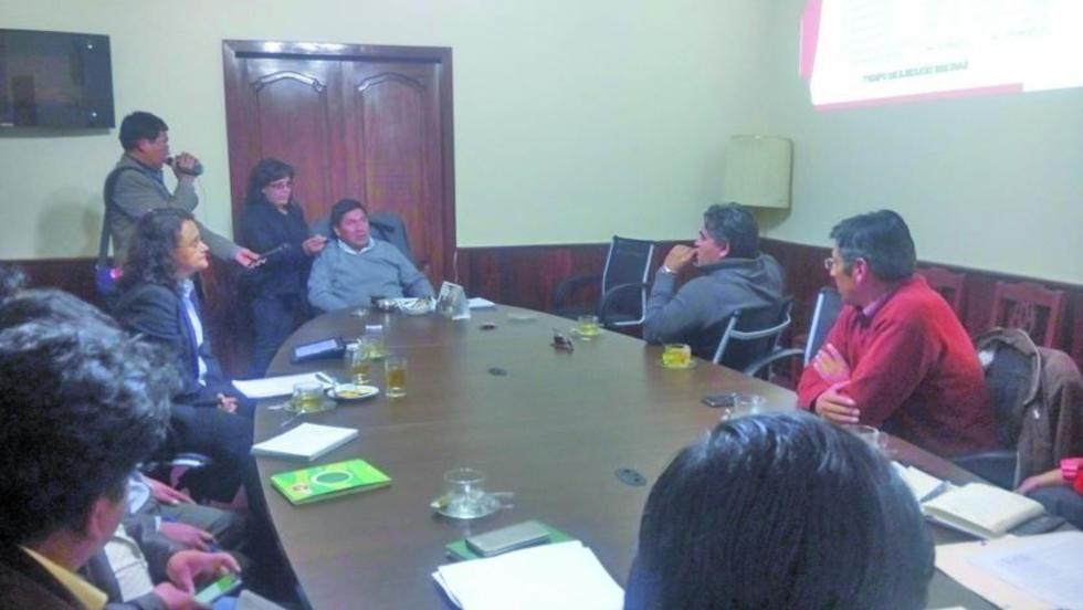 Avanza el proyecto para habilitación del aeropuerto potosino