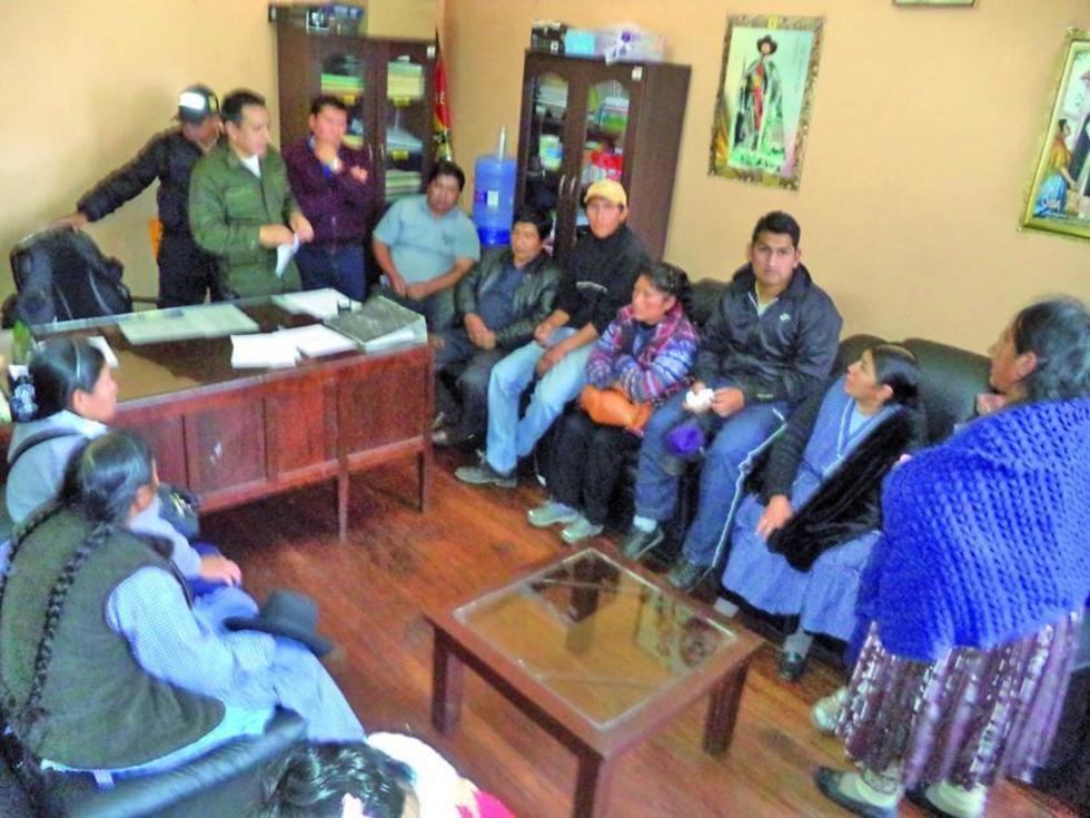 Acuerdan venta de carne de cerdo en un precio de 32 Bolivianos el kilo