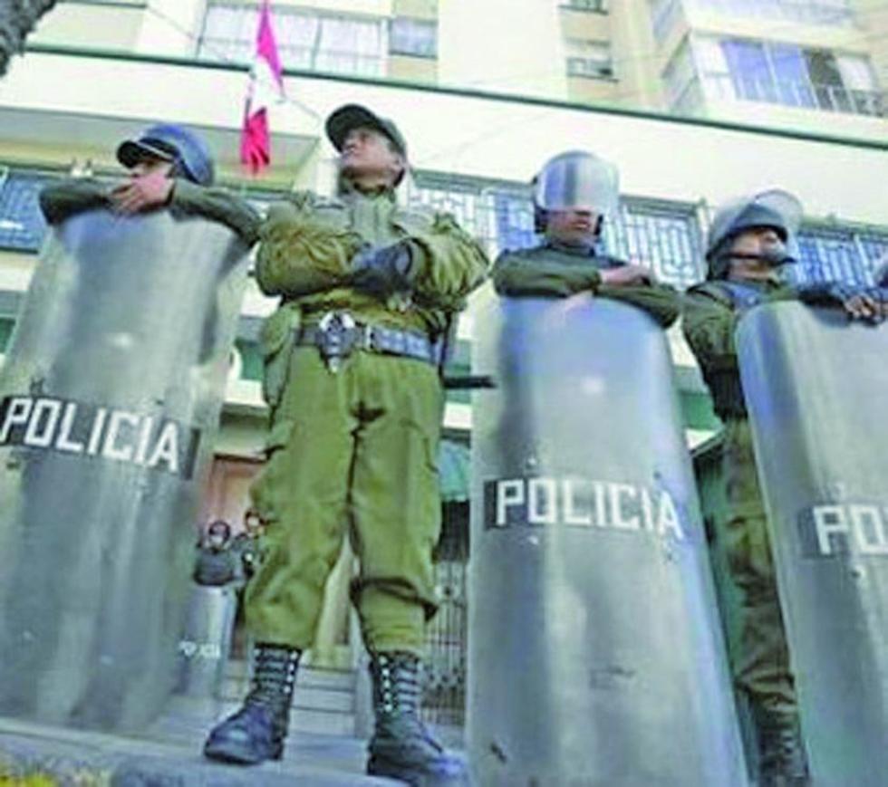Desplazan 35 mil policías para la seguridad en fiestas de fin de año