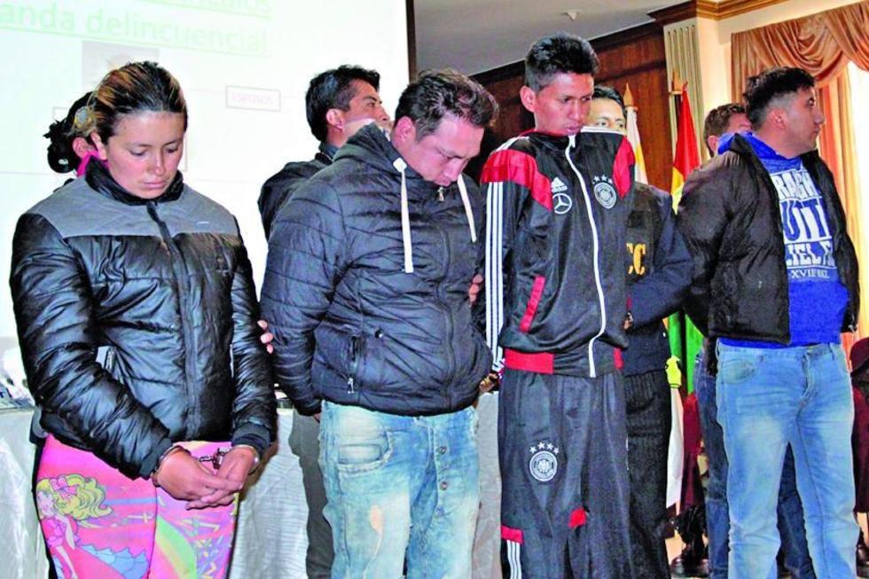 El verde olivo desbarata banda de falsos efectivos policiales en El Alto