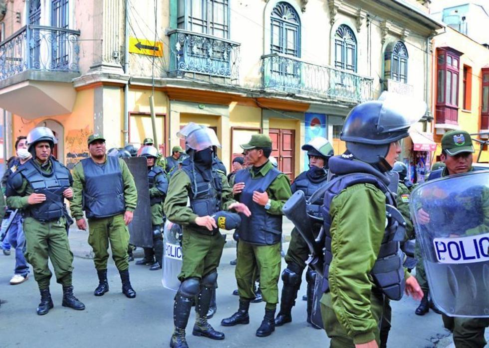 Informan que más de 16 mil policías harán el control en Año Nuevo