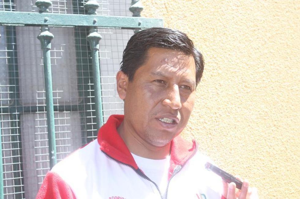 MOP expulsa con ignominia al actual alcalde de Villazón