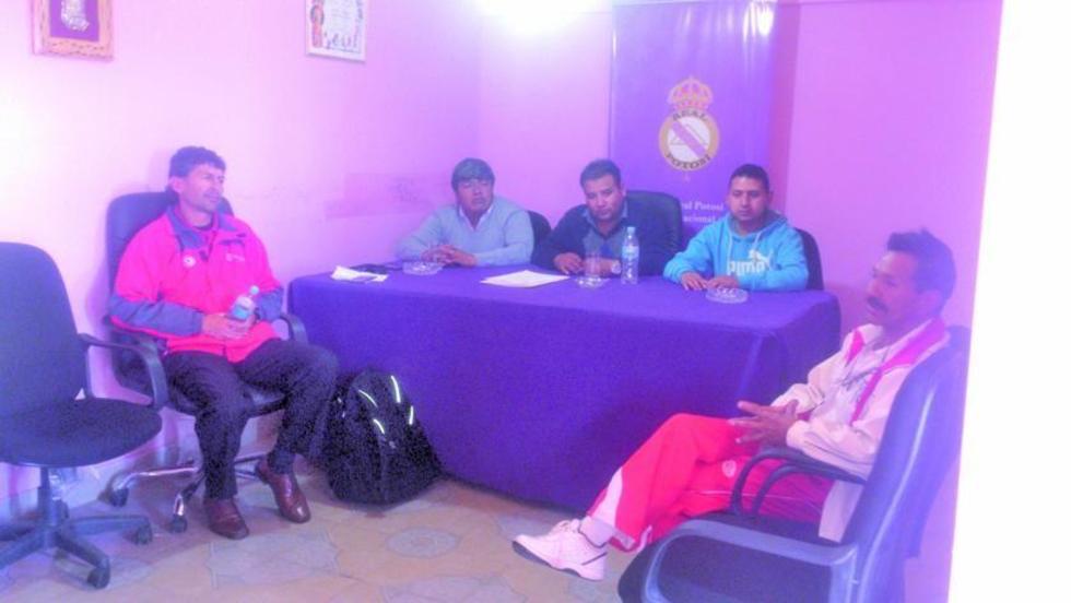 Forman comisiones para fortalecer el club