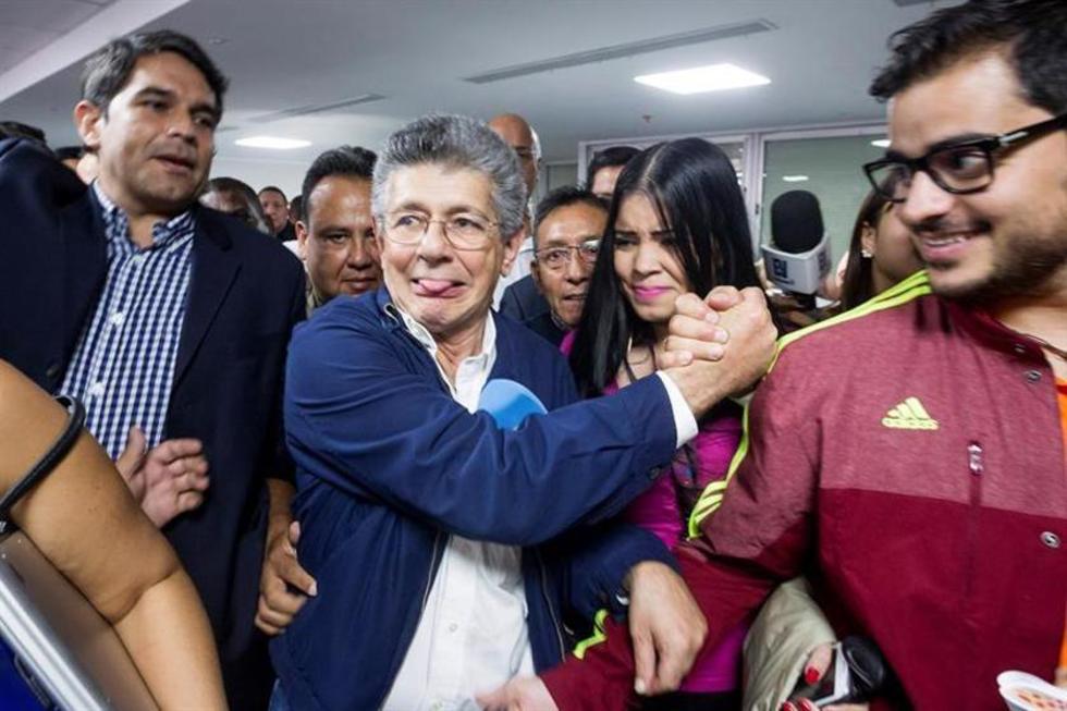 Oposición venezolana elige a Ramos Allup presidente del nuevo Parlamento