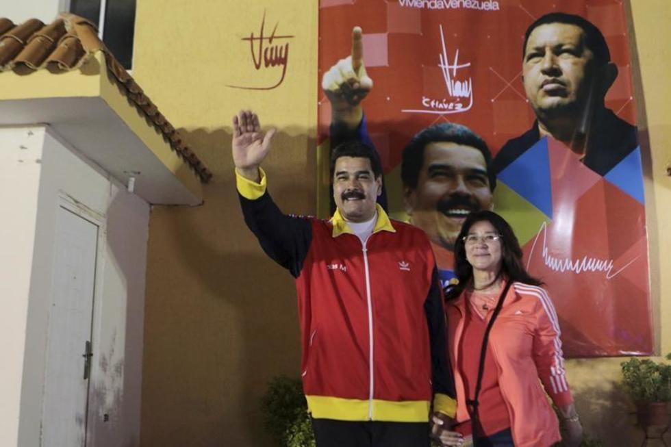 Nicolás Maduro y su esposa son denunciados por delitos penales