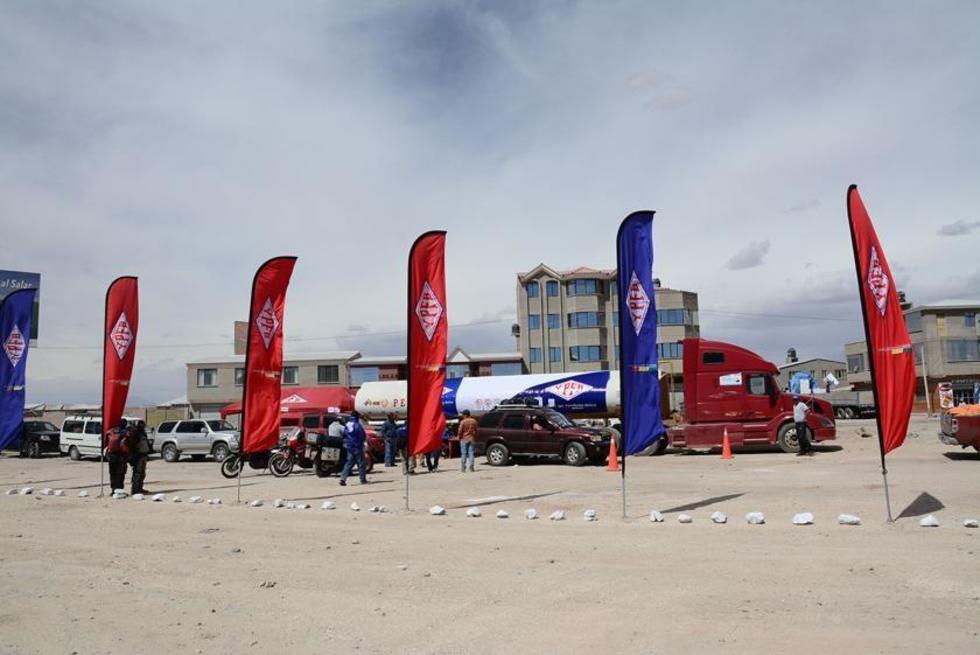 YPFB dispone mil litros de diésel y 700 de gasolina