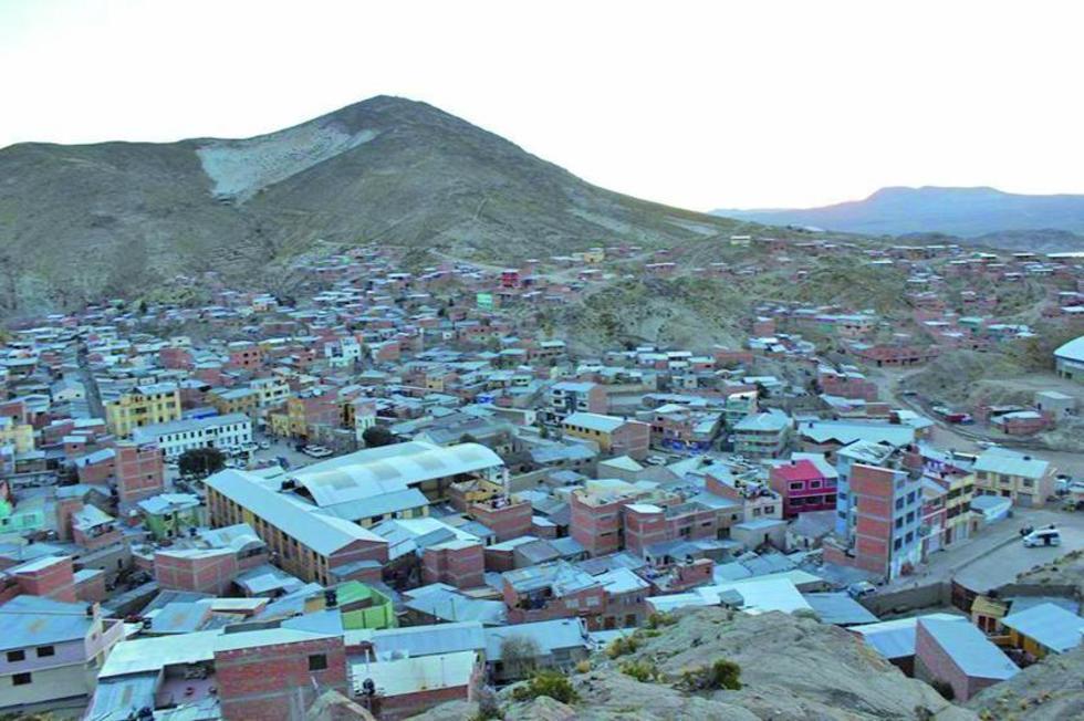 Porco se despuebla por la crisis de los minerales