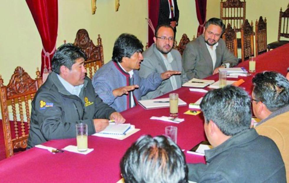 Choferes viajarán a Corea y Rusia para comprar autos