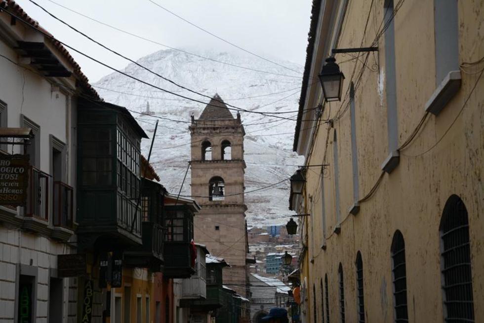 Revisan la regulación de nombres de calles 