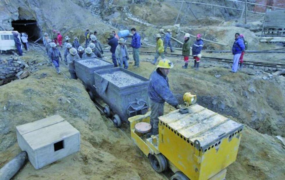 La cotización de minerales baja hasta en 32 por ciento en un año 