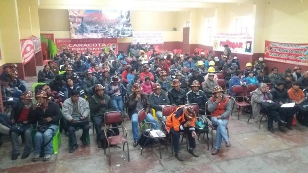 Potosinos demandan salario sobre el alza de la canasta familiar