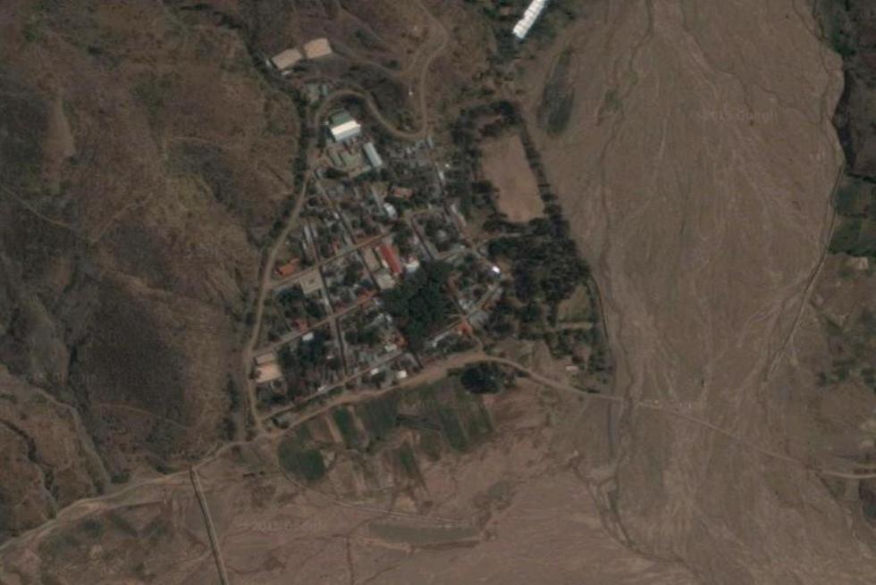 Choque frontal de dos vehículos deja ocho muertos en la ruta Cochabamba-Oruro