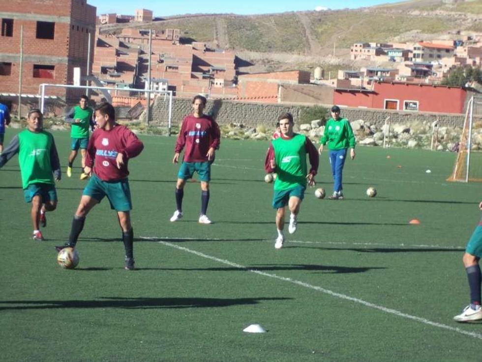 Márquez bosquejará el onceno titular que recibirá el domingo a Wilstermann