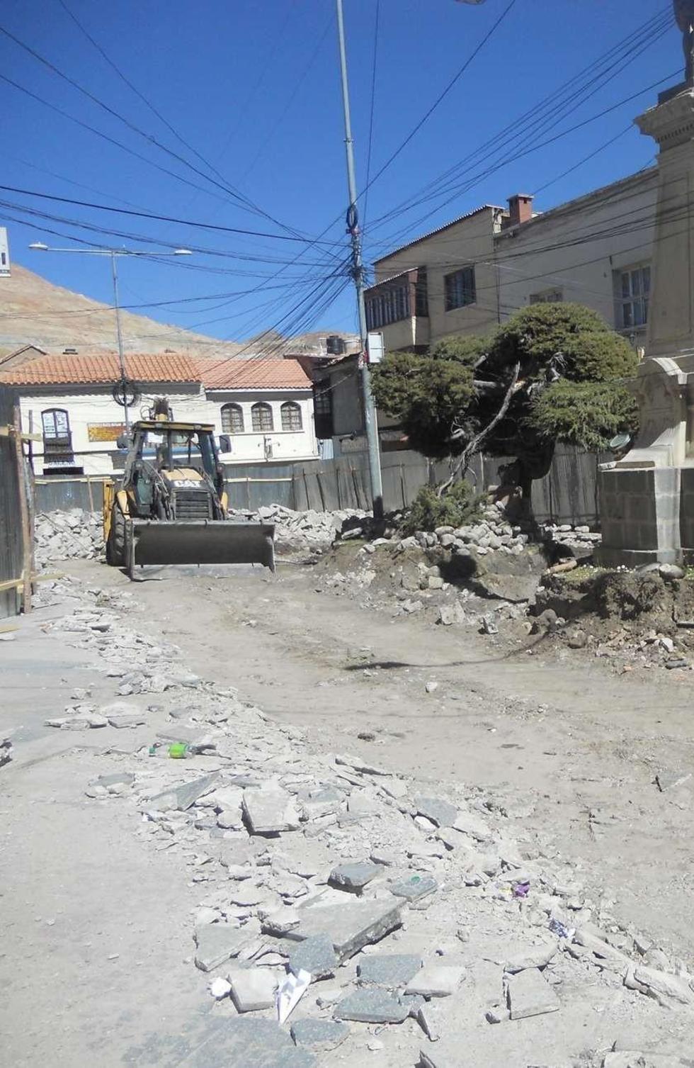 Vecinos denuncian que las obras están paralizadas