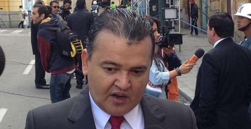 Privados piden un diálogo tripartito por alza salarial