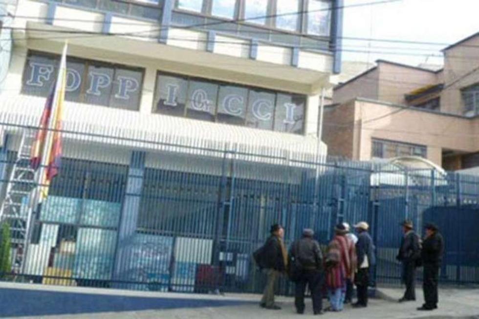 Dirigentes obligaron a contratar a 23 técnicos para el Fondo Indígena
