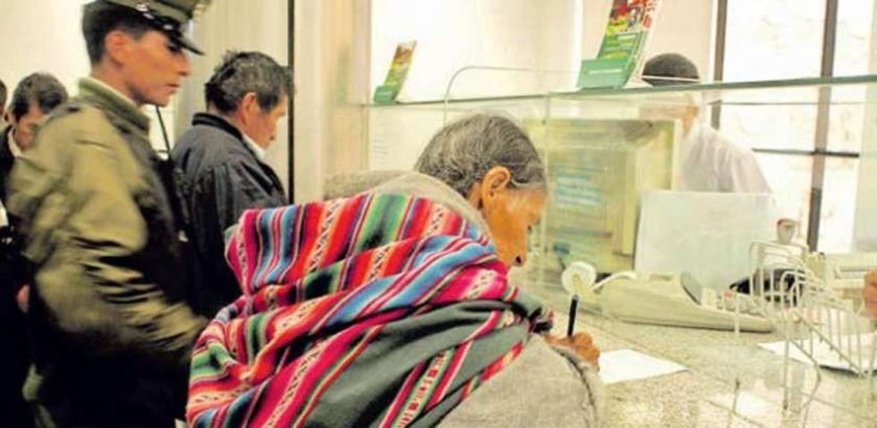 Cajeros se apropiaban de dinero de ancianos