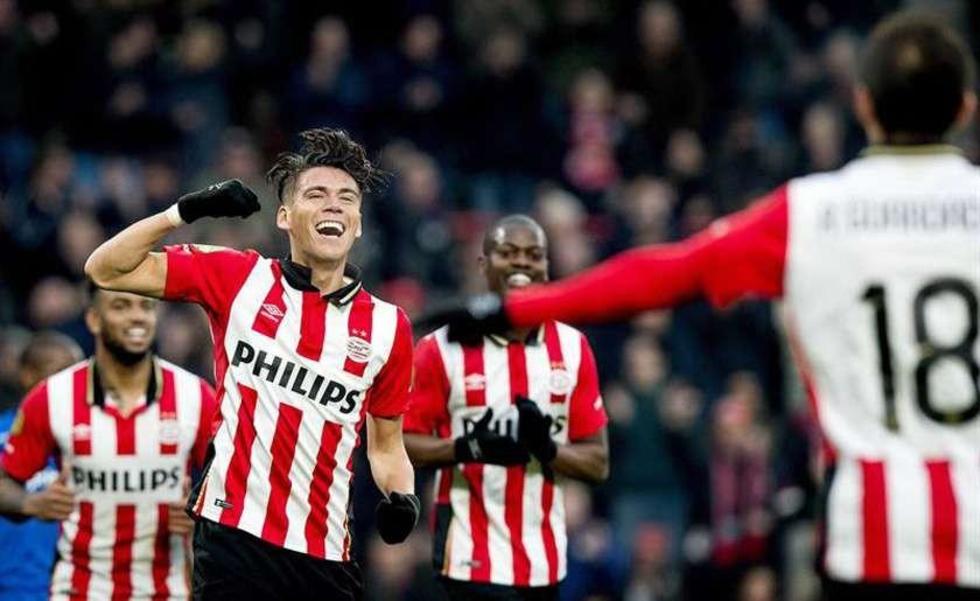 El PSV cumple ante el colista y se sitúa en la cima de la tabla