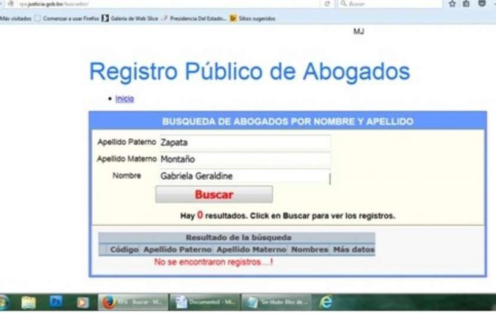 Gabriela Zapata no figura como abogada en registros profesionales