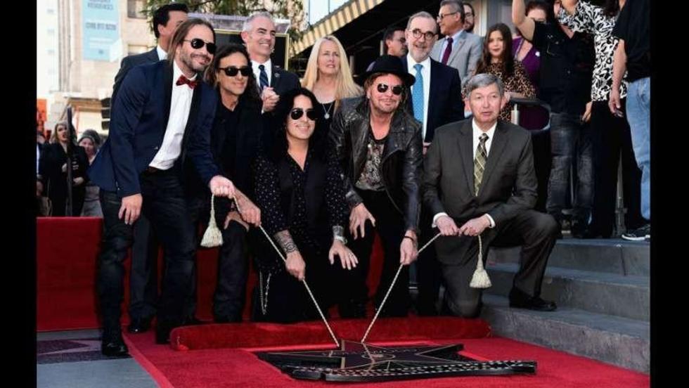 Maná recibe estrella en el Paseo de la Fama