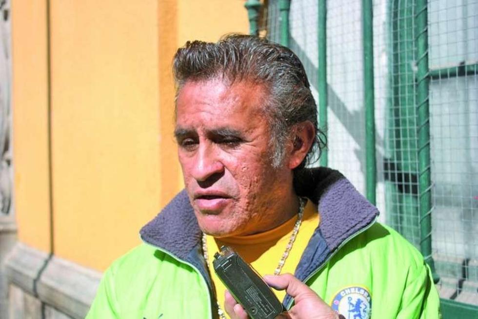 Maestros marchan hoy en defensa de profesión