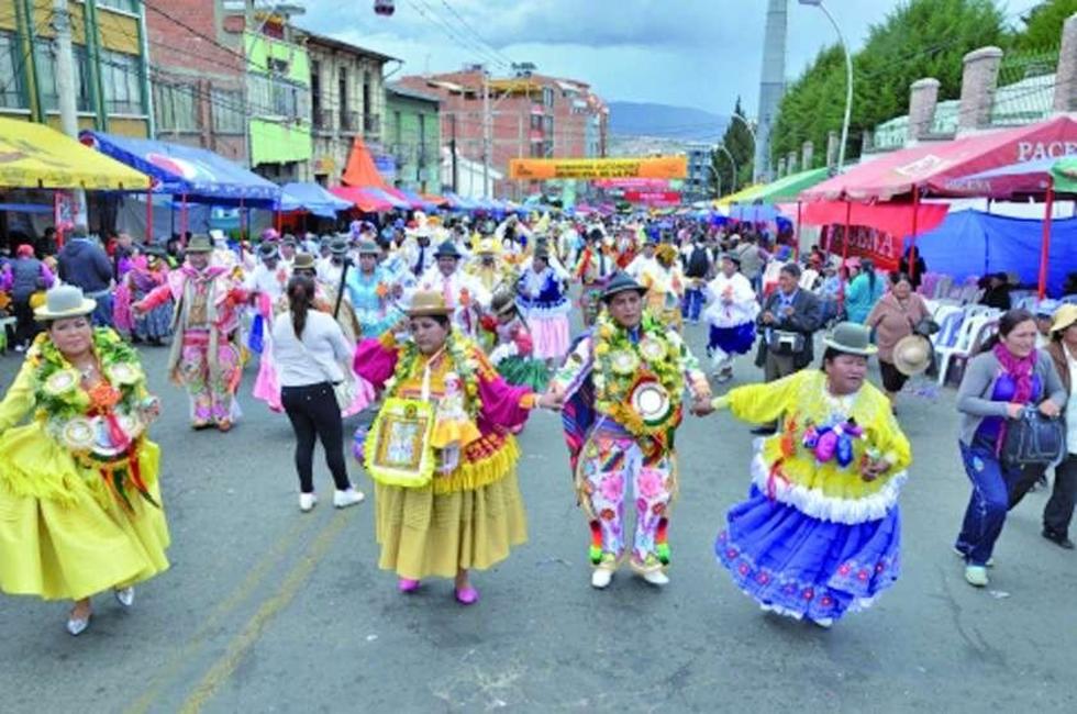 Entierran al Pepino y así termina la fiesta de La Paz