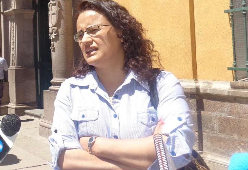Ministra denuncia a Llally por extorsión y el cívico lo niega