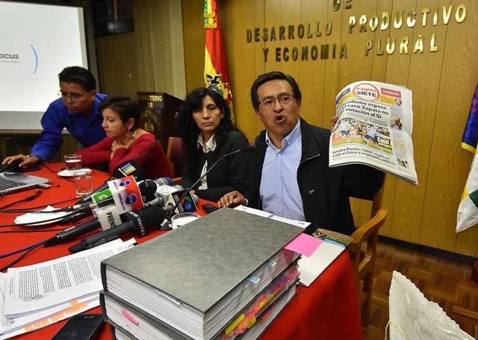 El Gobierno admite viaje a China y la invitación directa a la CAMC