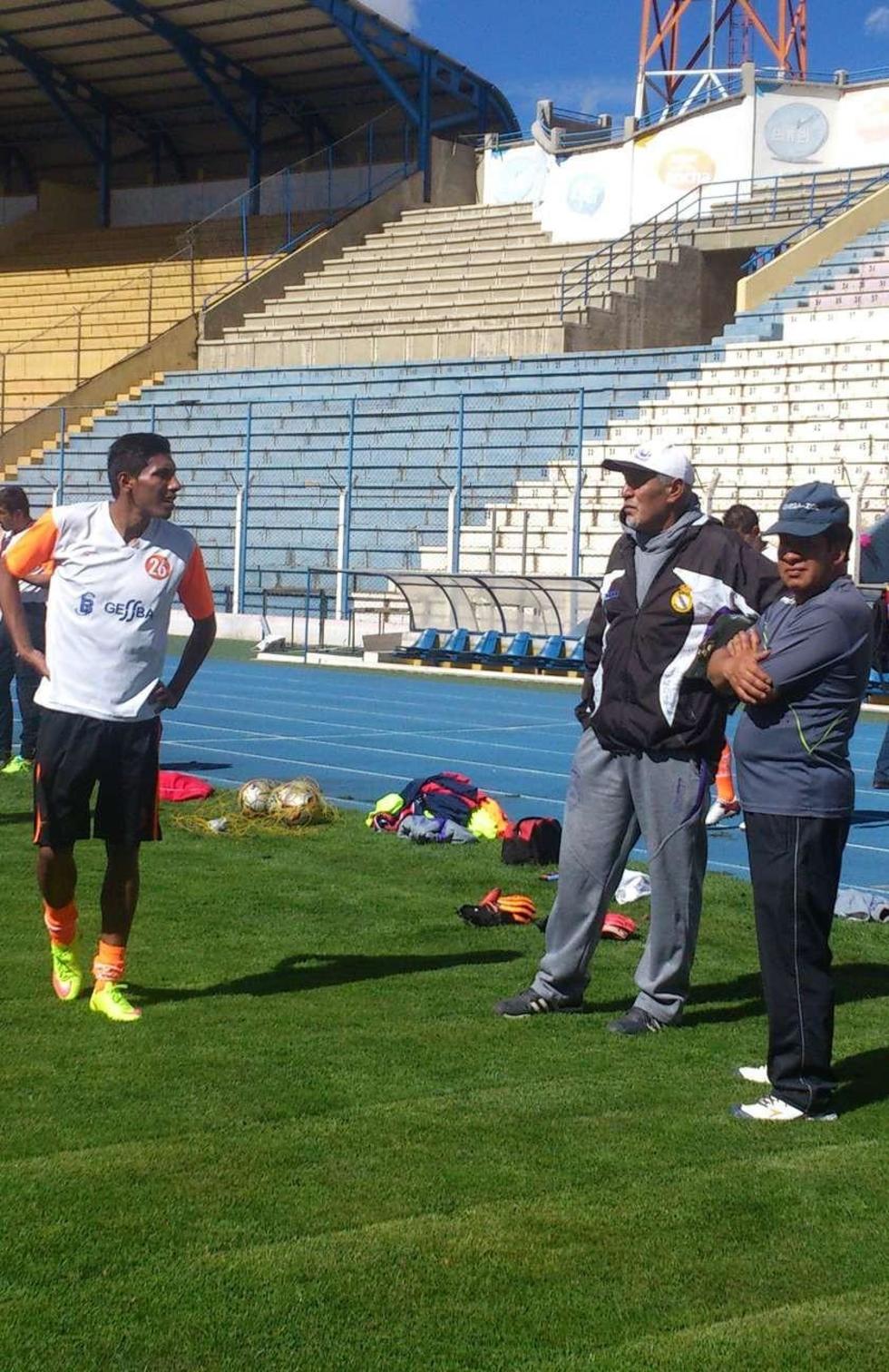 Lilas cierran sus prácticas con una sesión de fútbol