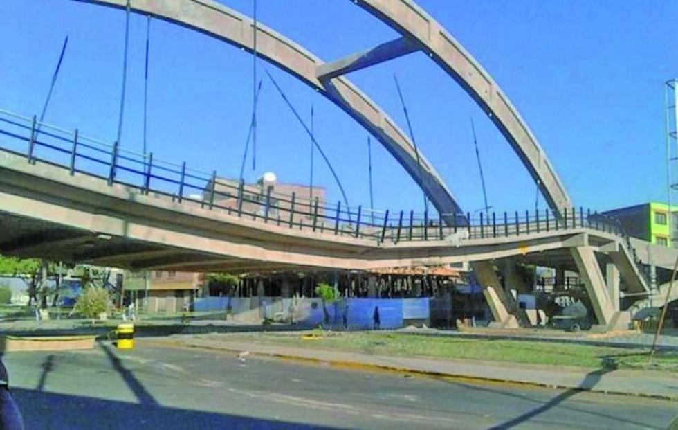 Postergan por tres meses la demolición de un puente