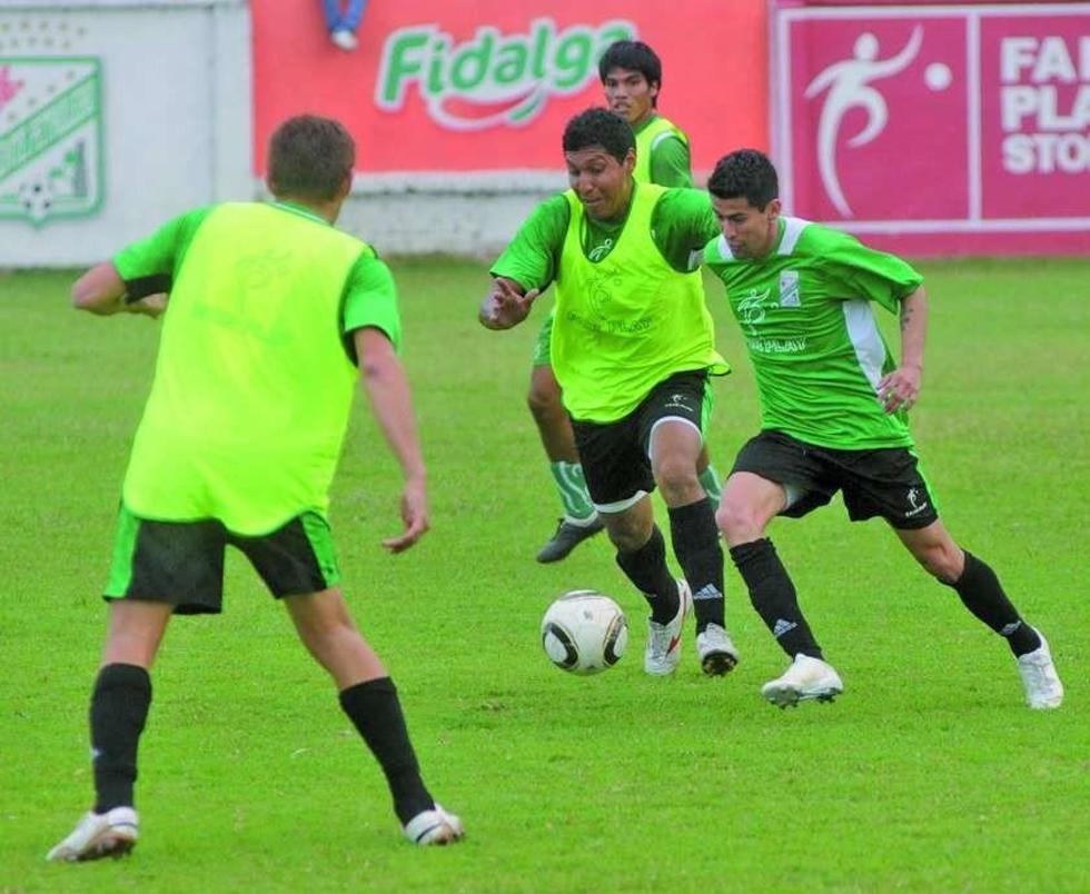 Refineros quieren su primer triunfo de visitante