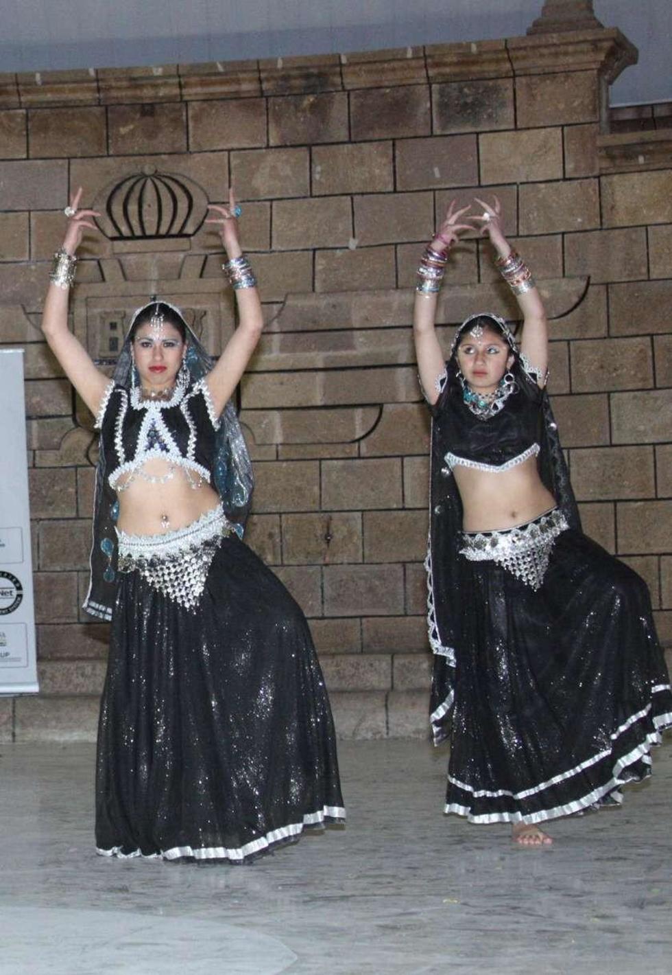 Preparan la presentación de la Revista Musical y Danza