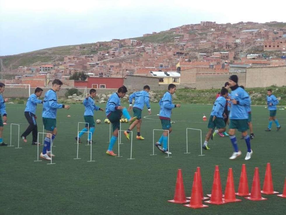 Nacional empieza su trabajo con la mira puesta en la U