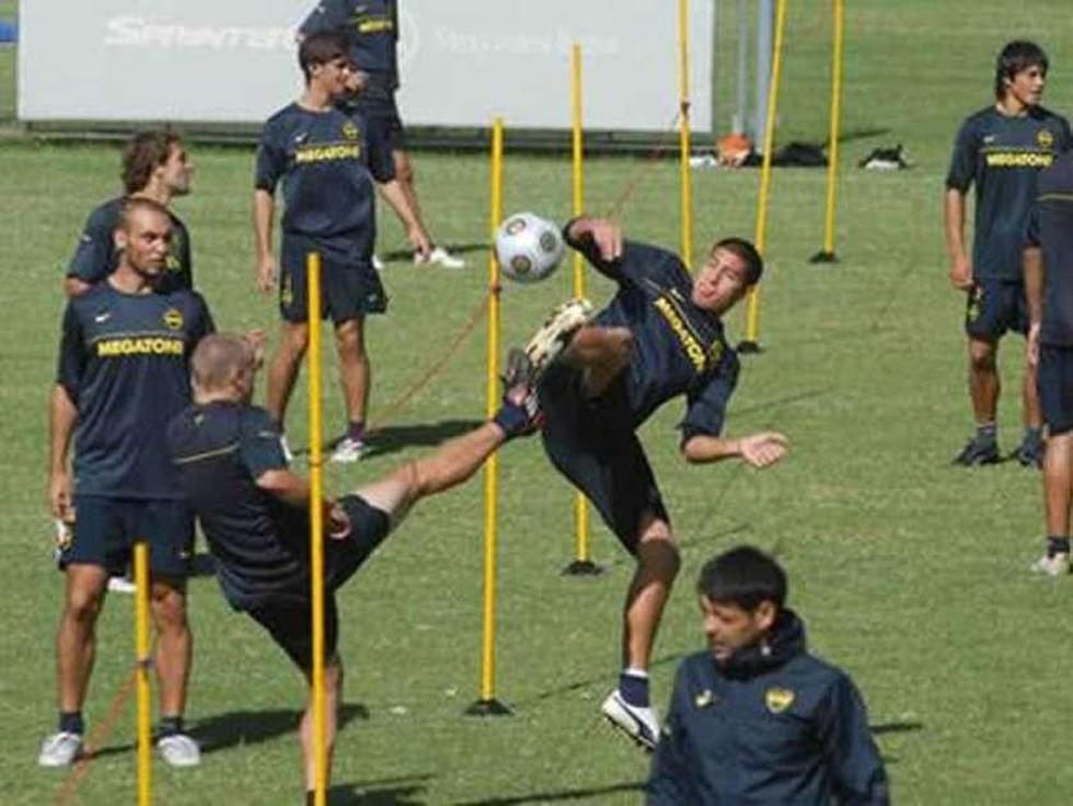 Boca recibe con su nuevo entrenador a Racing