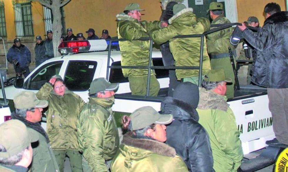 Decomisan objetos de dudosa  procedencia de mercado Chino