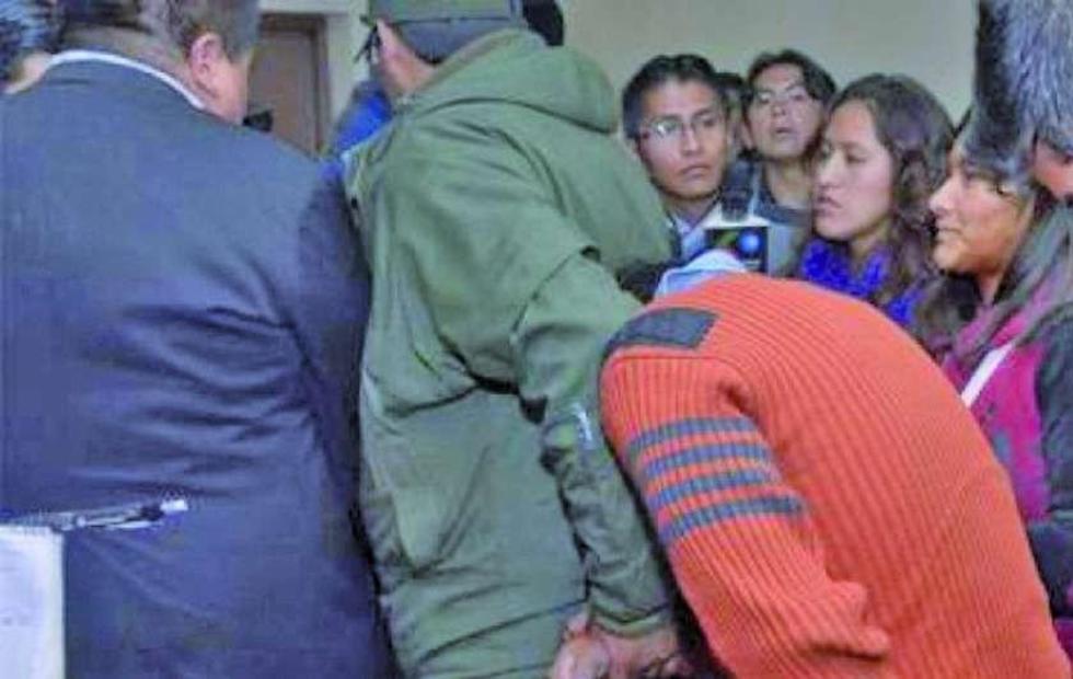 Otro miembro en el caso Family va a la cárcel y tres son buscados
