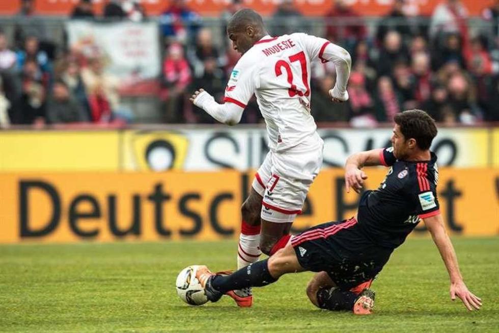 Bayern vence 1-0 al Colonia y amplía su liderato a 8 puntos
