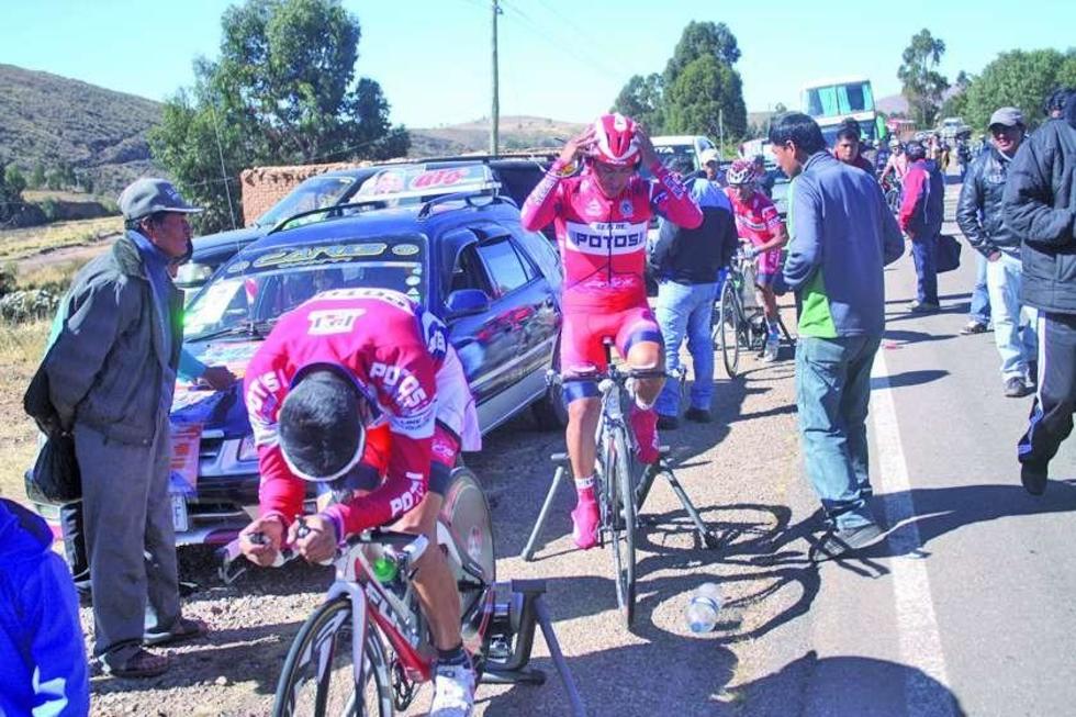 Los ciclistas deben pagar un seguro para correr en torneos 